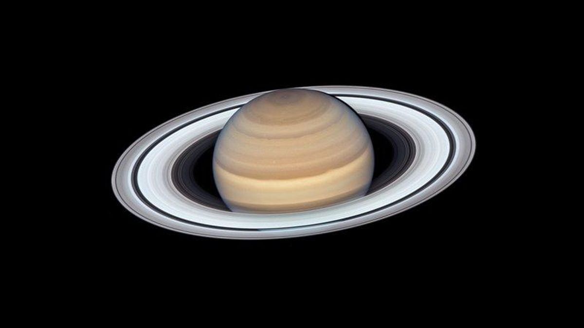 Los científicos descubren cómo nació la luna más grande de Saturno y cómo influyó en la formación de sus anillos