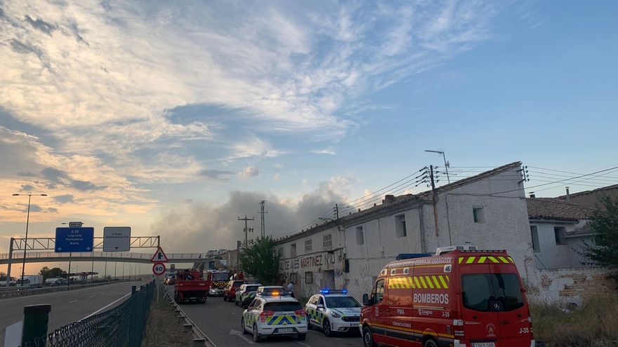 Se levanta el confinamiento de los vecinos de Utebo y alrededores por el incendio en la fábrica de productos químicos