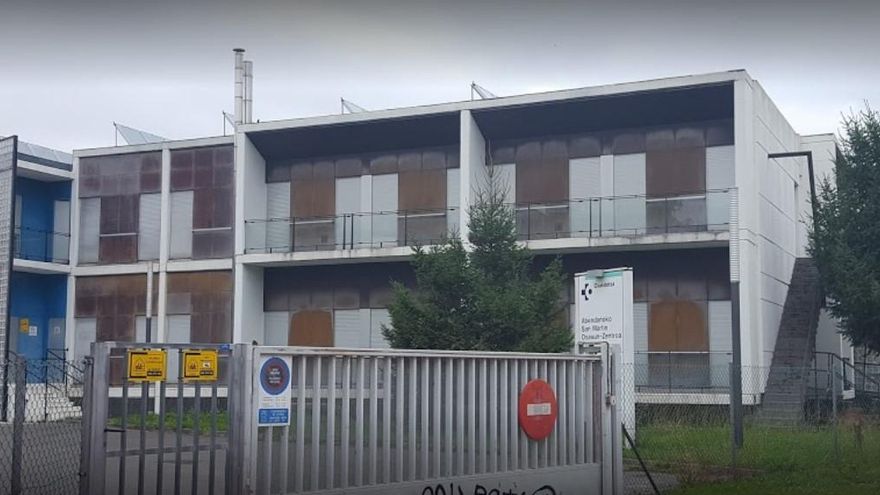 Vista exterior del centro de salud de San Martín en Vitoria