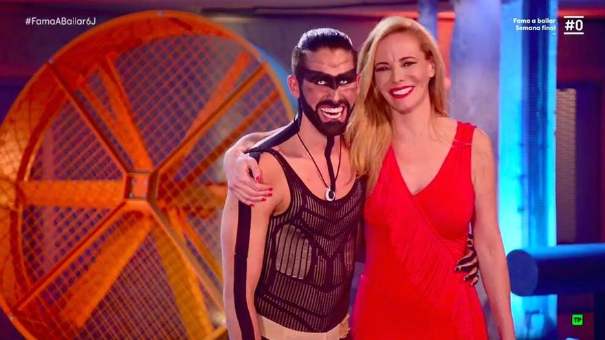 Paula Vázquez despide a Valero