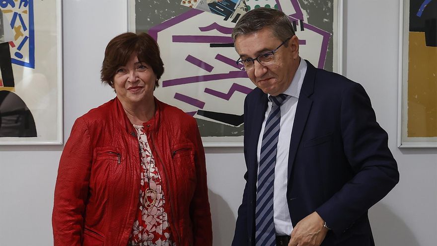 La AVL denuncia que con la ley de 'libertad educativa' del PP "el valenciano quedaría en situación de inferioridad"