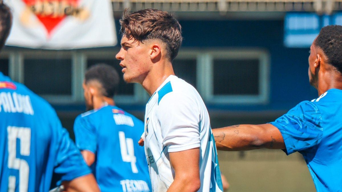 El Tenerife B cede ante el Sanse por la falta de pegada
