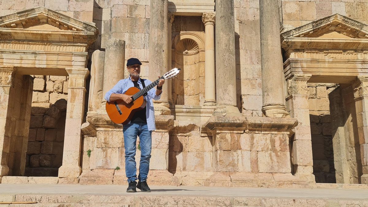 Poemas en concierto: los modernistas canarios en Oriente Medio