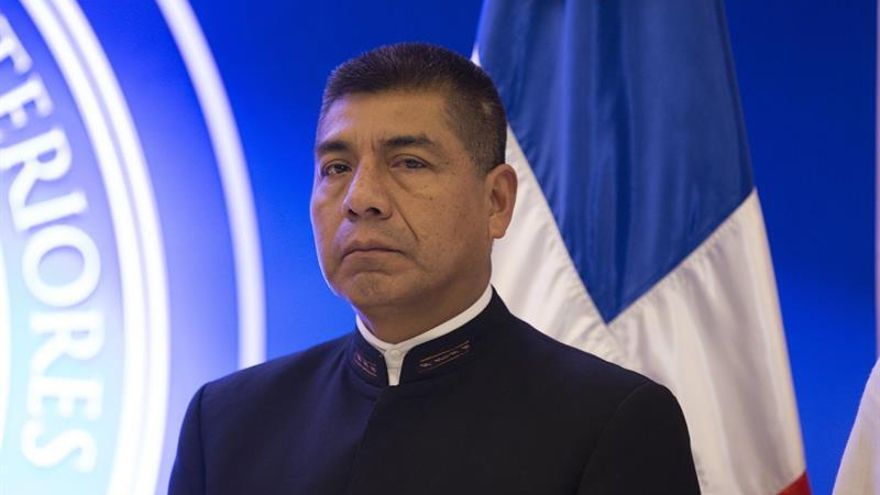 Bolivia pide a Chile que no genere "muros jurídicos" contra los inmigrantes