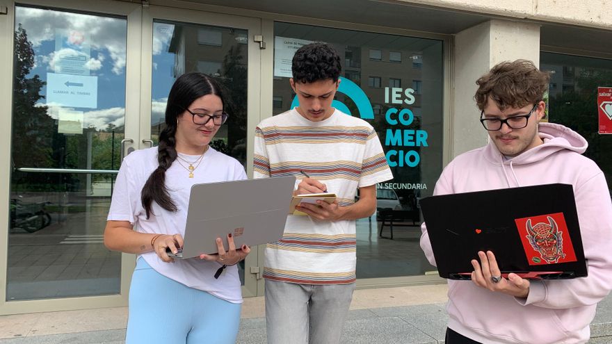 Estudiantes riojanos tienen que pagarse clases particulares por falta de profesores y miedo a repetir curso