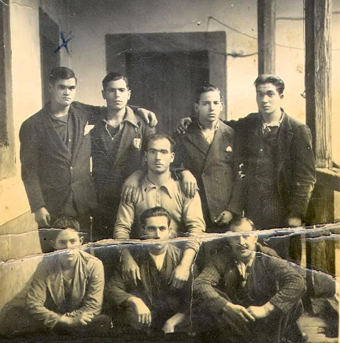 Cautivos en la Prisión de Partido de Ponferrada. De ella saldría Manuel Mier para ser fusilado.