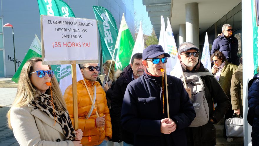 El personal sanitario de Aragón protesta contra la "fraudulenta" aplicación de la jornada laboral