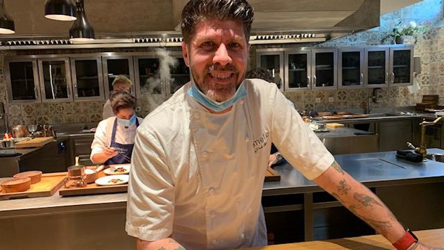 Paulo Airaudo en Amelia.