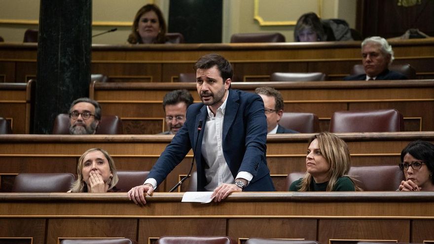 El portavoz de Podemos en el congreso, Javier Sánchez Serna, durante un pleno en el Congreso de los Diputados