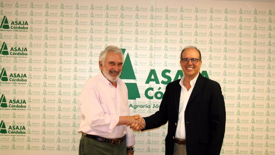 El sector crítico con el presidente de Asaja recopila las firmas que necesita para presentar una moción de censura