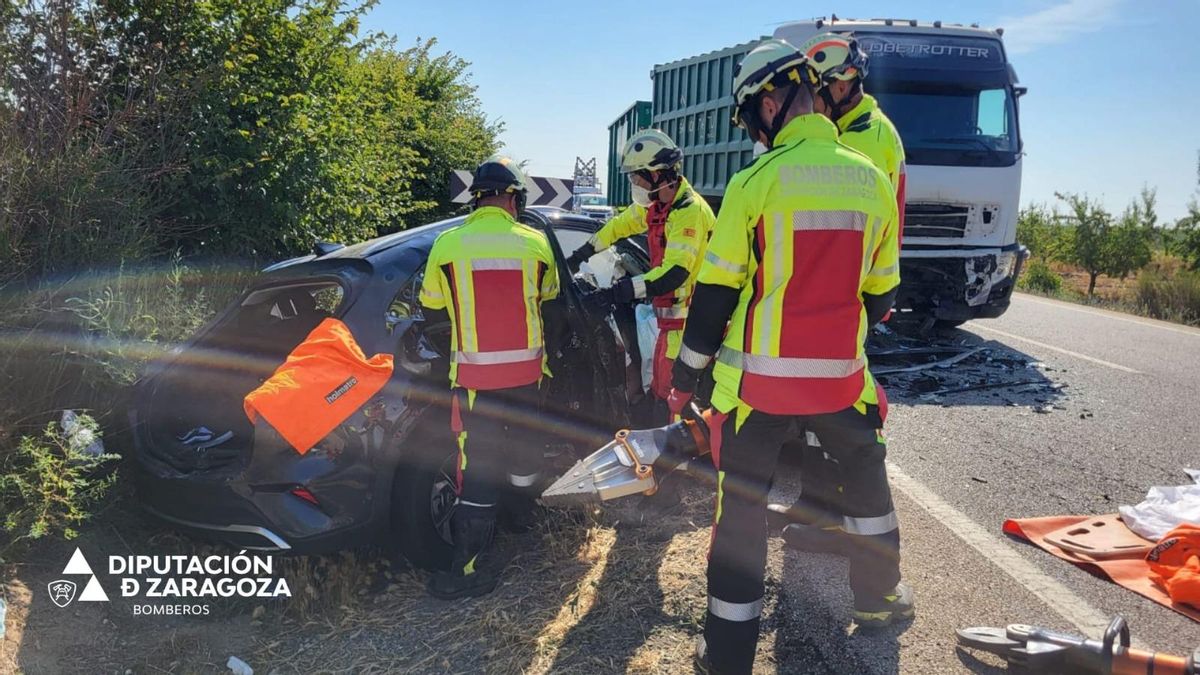 Cuatro muertos en un accidente entre Bulbuente y Maleján tras un choque frontal entre un turismo y un camión