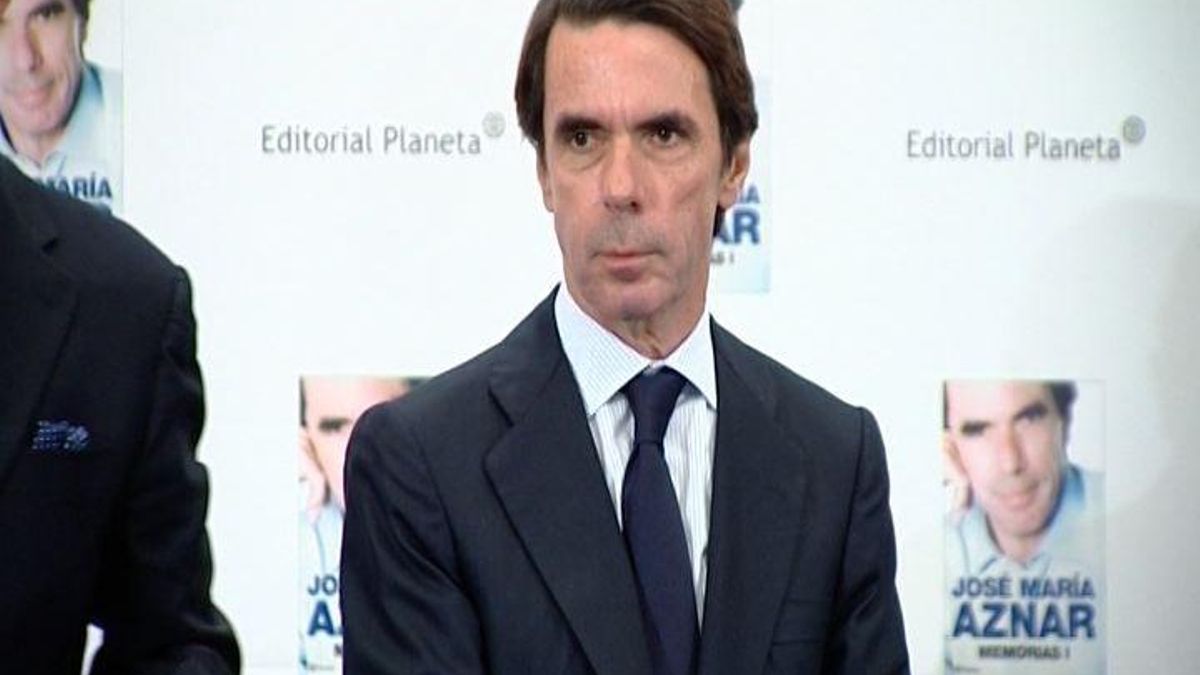 Aznar 'reaparece' este lunes en medio de una gran expectación por si vuelve a criticar a Rajoy