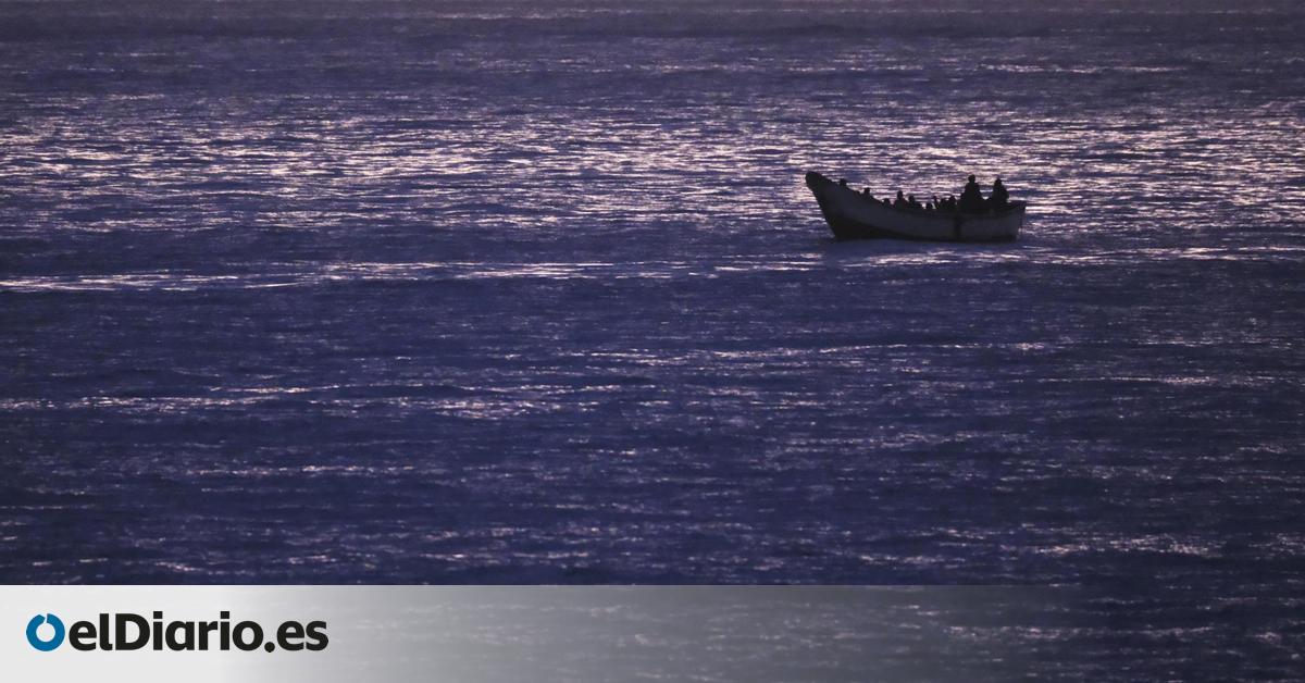 Llega un cayuco con 43 hombres a bordo al sur de Tenerife