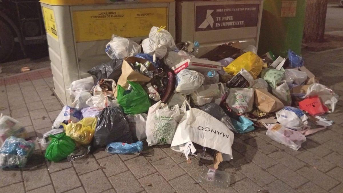 Continúa la huelga de recogida de envases en la provincia de Albacete, que ya "empieza a ser visible"