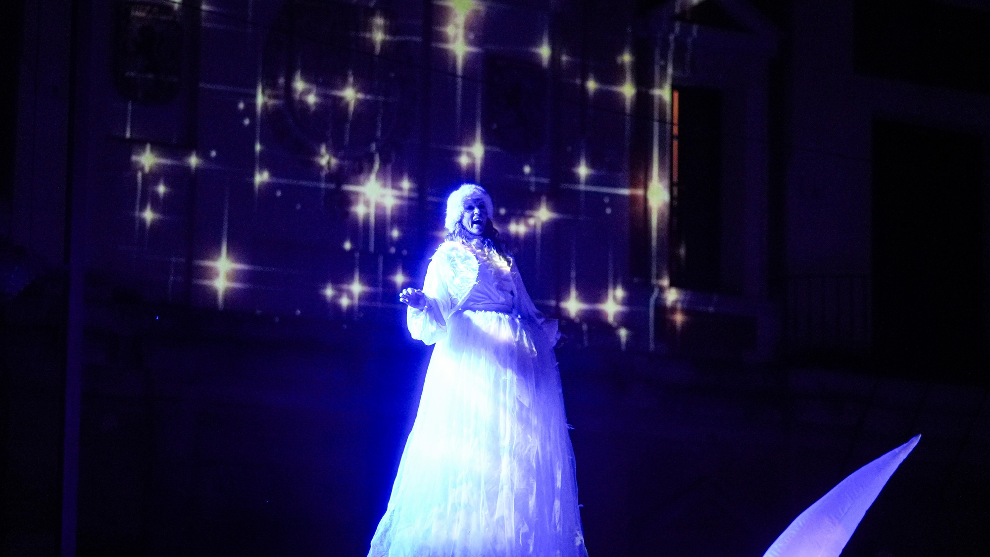 Espectáculo de acrobacias en la Corredera