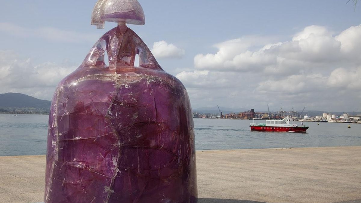 Las reinas marianas de Manolo Valdés.