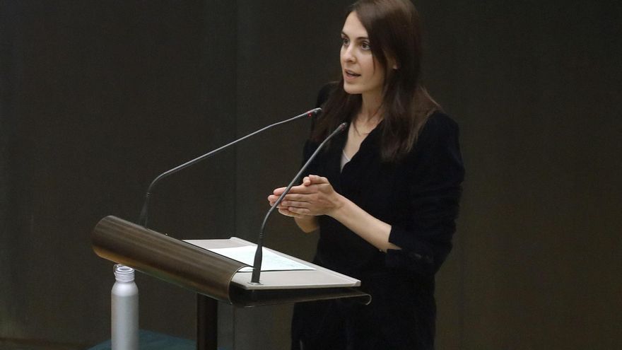 Toda la oposición en Pleno exige dimisiones a Almeida, que se enroca y promete recuperar el dinero estafado