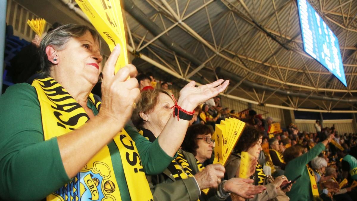 La Laguna y la Fundación CB Canarias llevan la magia de la Eurocup a los mayores del municipio