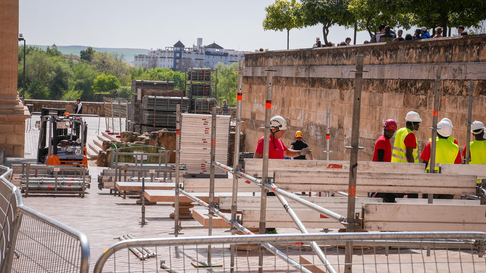 Montaje de la Carrera Oficial