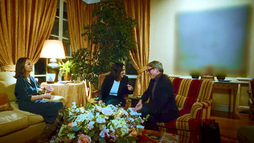 Ese borrón es un Tàpies: qué hay detrás de los cuadros censurados en televisión