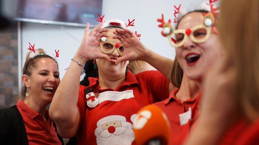 El 86.007 (otro quinto), deja 618.000 euros en Canarias, con un guiño a la gasolinera de Granadilla