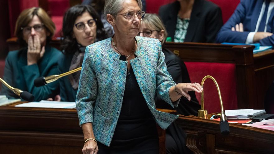 El Gobierno francés aprueba por decreto los presupuestos en un Parlamento dividido