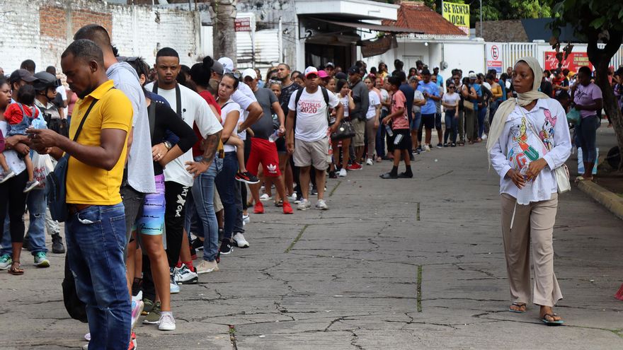 Las solicitudes de asilo en México suben un 30 % y saturan la frontera con Guatemala