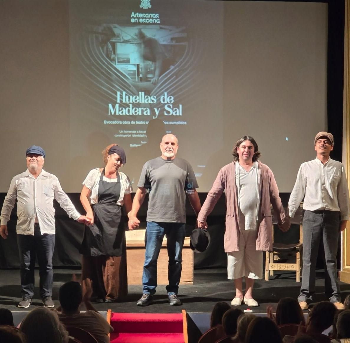 De la madera y la sal al teatro: un viaje de emoción y memoria en La Palma.