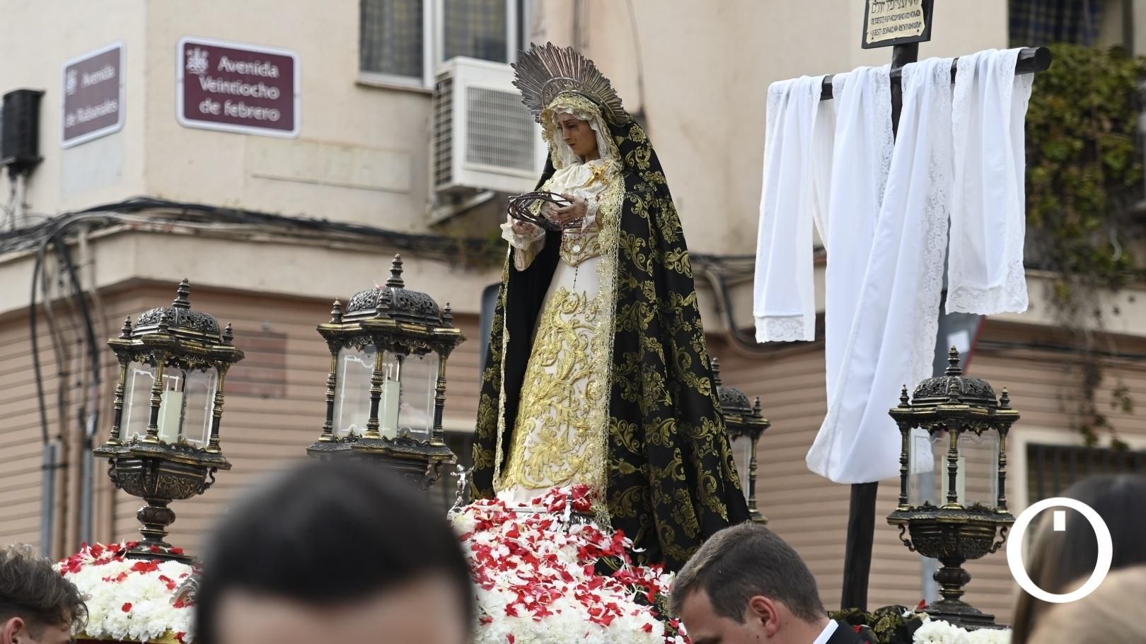 Procesión infantil del colegio Santa María de Guadalupe