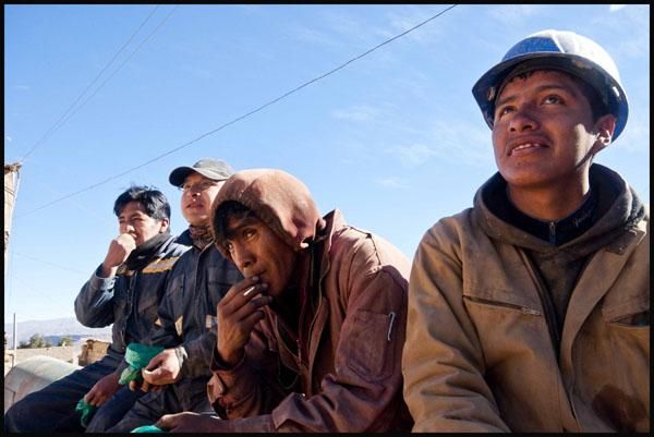 Minero boliviano en las minas de Cerro Rico. Fotografía: Diego Represa (Hemisferio Zero).