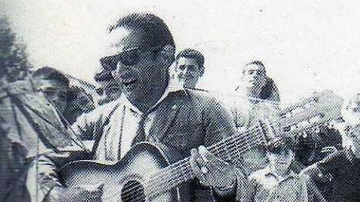 El Bierzo en clave de música: de Amancio Prada a Dominguín pasando por la letra de 'El emigrante' en un nuevo libro