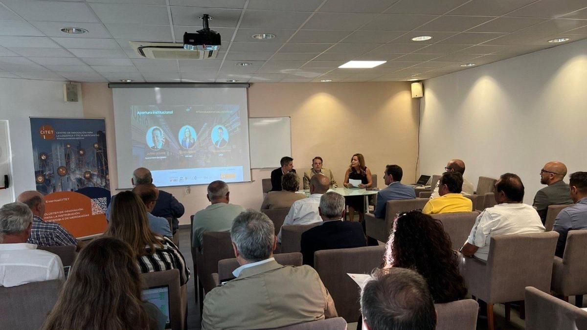 Mercacórdoba reúne a empresas, instituciones y expertos ante los retos de logística y distribución alimentaria