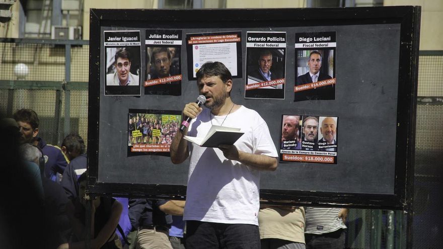 Grabois dio una clase abierta frente a Comodoro Py y apuntó contra "la mafia judicial": "Están para el que paga más"