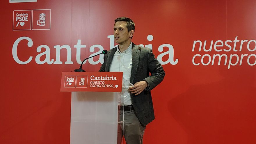 El portavoz del Grupo Parlamentario Socialista, Mario Iglesias