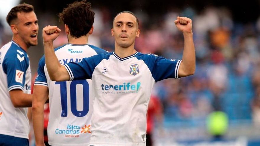 Luismi Cruz reclama su sitio y hace ganar al Tenerife