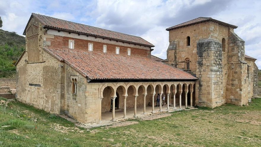 La asociación que guía el largo viaje por el prerrománico leonés, un arte que salta fronteras y necesita promoción