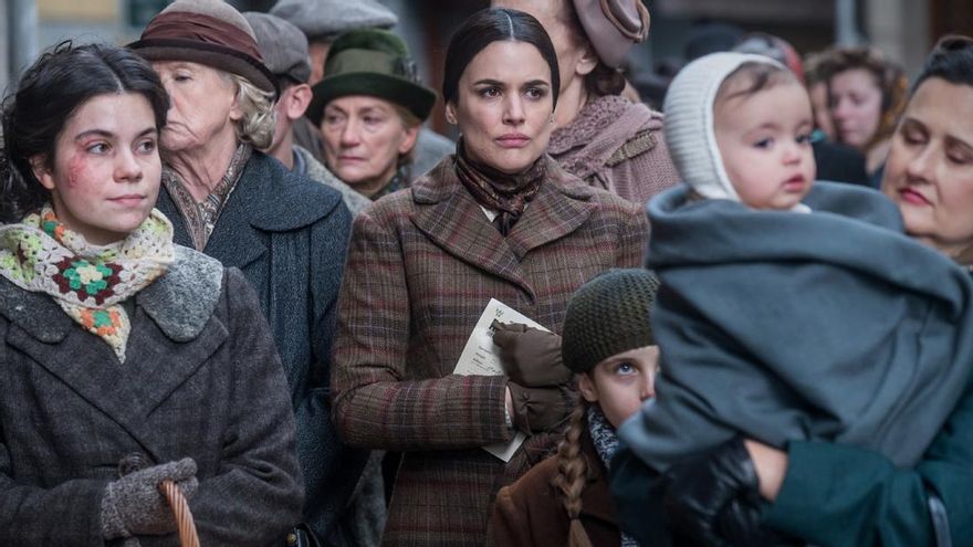 Imagen de 'Sira', continuación de 'El tiempo entre costuras'