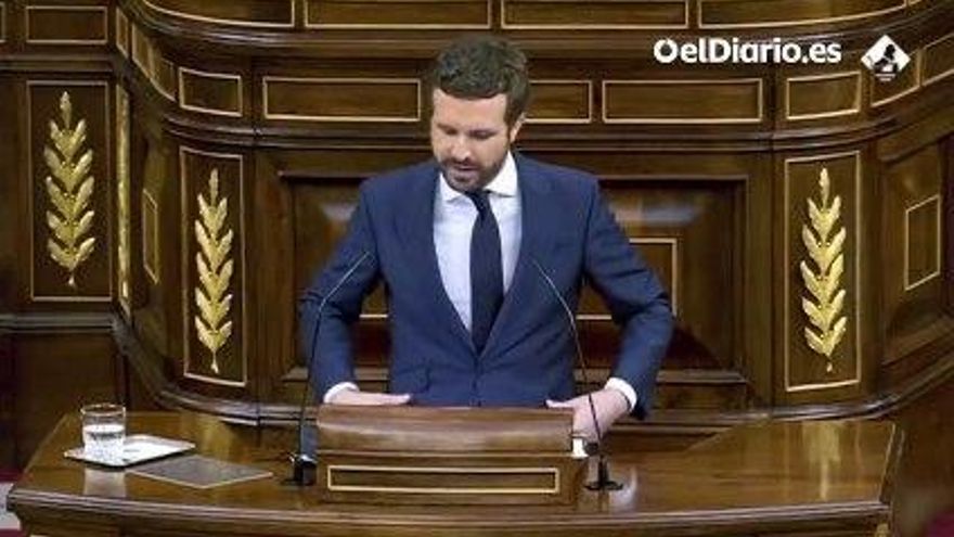Casado dice que en la II República había "democracia sin ley" y Errejón le recuerda que los golpistas se levantaron contra la ley vigente