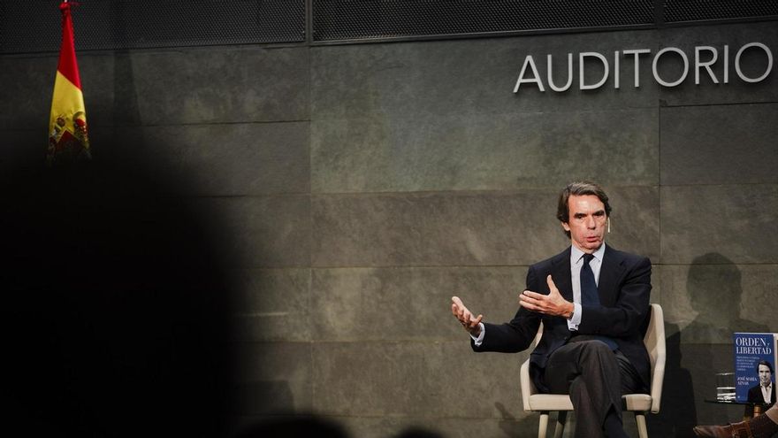 El expresidente del Gobierno, José María Aznar, durante la presentación de su libro ‘Orden y Libertad’, en el Auditorio Rafael del Pino, a 30 de octubre de 2025, en Madrid (España).