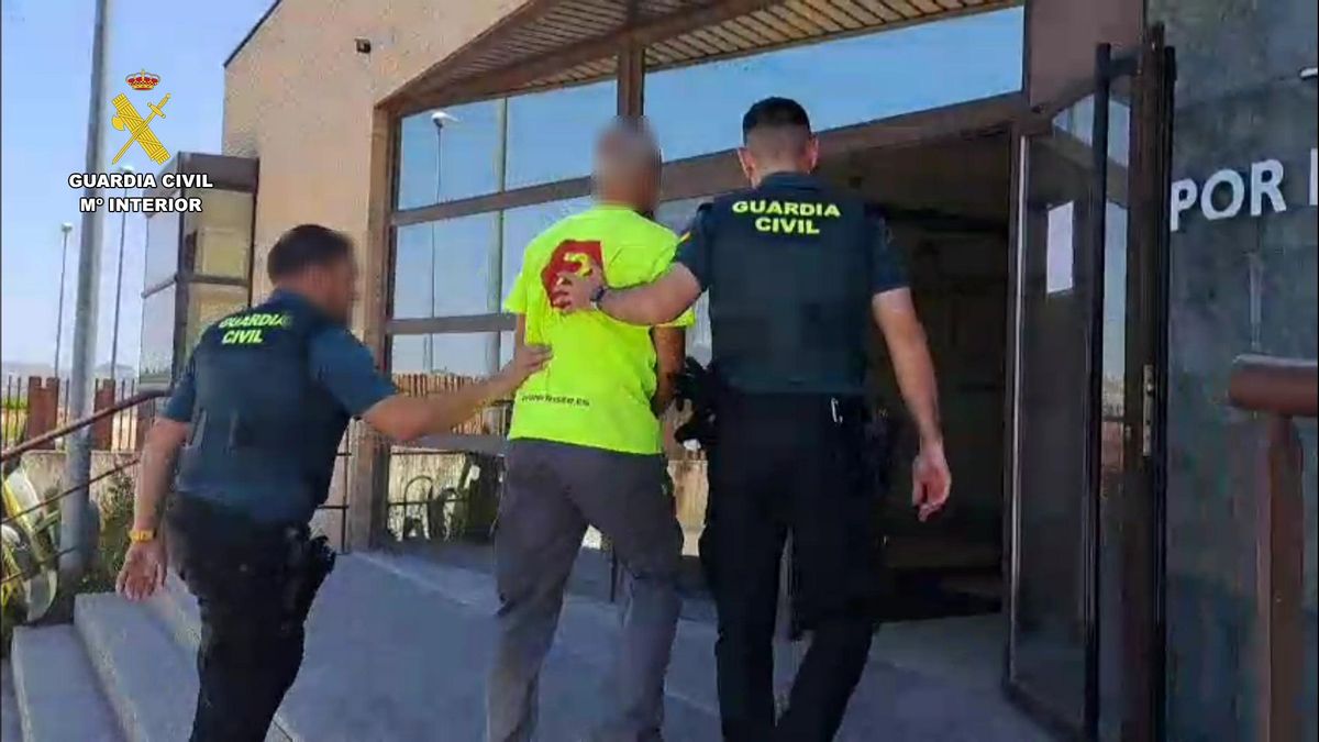 Detenido en La Rioja Baja un maltratador reincidente que retuvo en el coche a una mujer de la que tenía orden de alejamiento