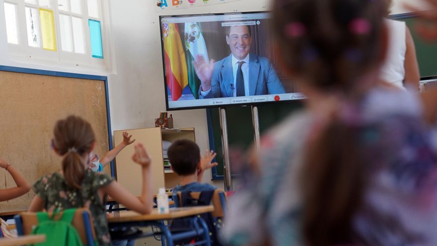 Educación cierra aulas en dos colegios públicos de Sevilla sin esperar a que acabe el proceso de escolarización