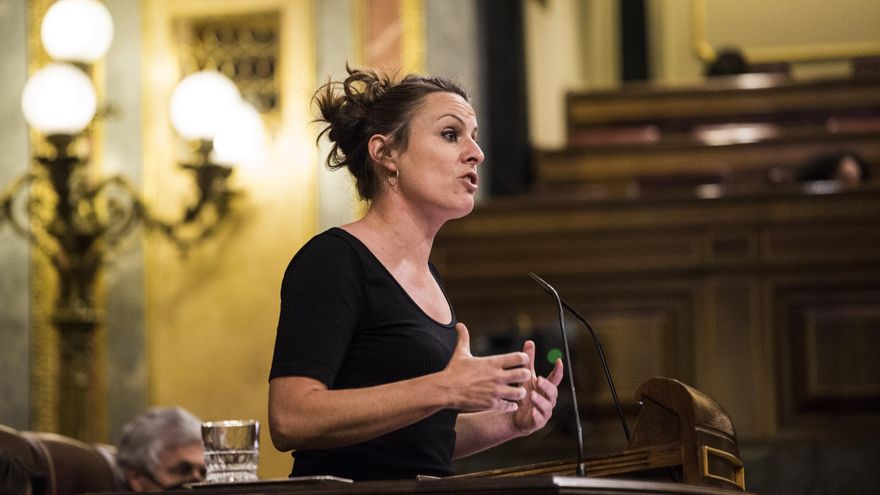 Imagen de archivo - La diputada de la CUP en el Congreso, Mireia Vehí, interviene en una sesión plenaria en el Congreso de los Diputados, a 8 de junio de 2021, en Madrid, (España).