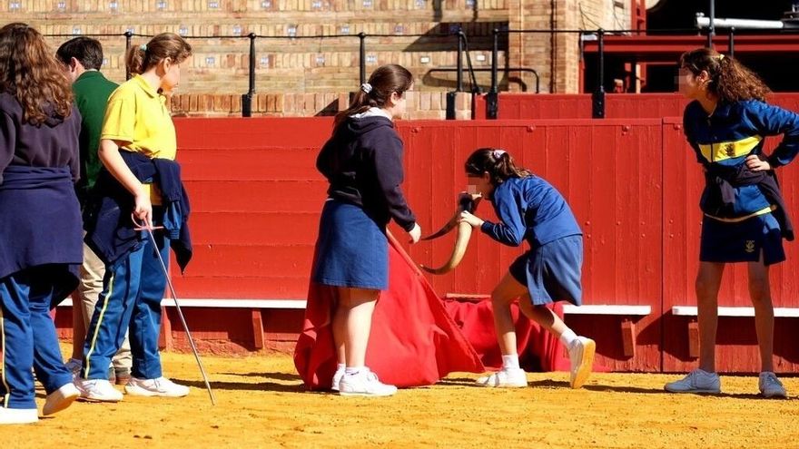 Los niños podrán ir gratis a los toros en Sevilla en pleno contraataque taurino por el Premio Nacional de Tauromaquia