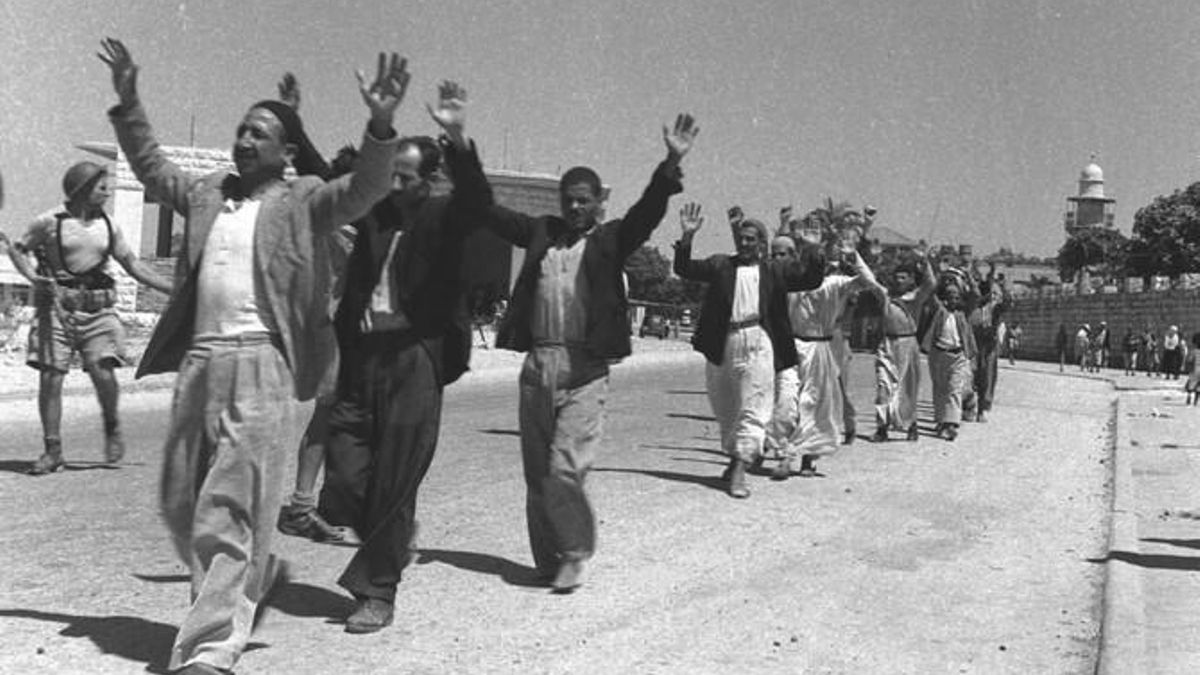 Palestinos bajo custodia de las fuerzas israelíes durante la guerra del 48.