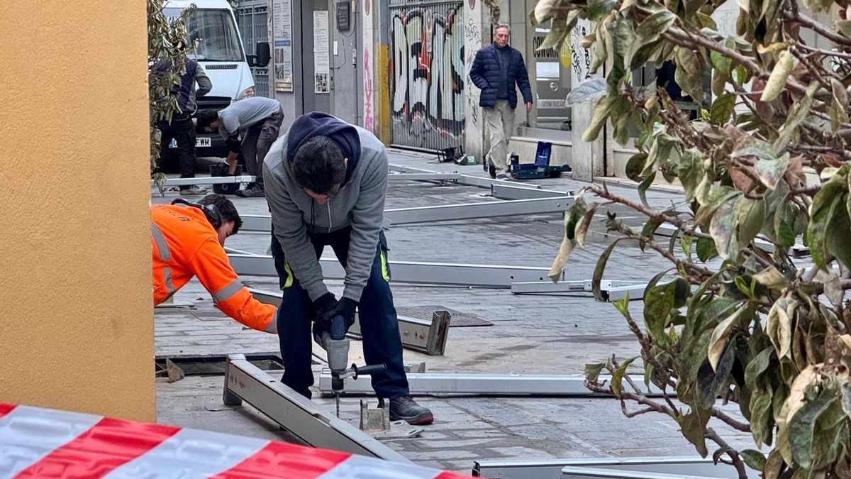 Compromís critica el montaje "por adelantado" de 280 carpas falleras desde este miércoles en València