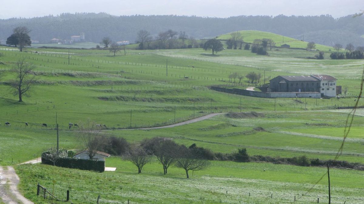 El PRC advierte al PP en Cantabria: "Convertir el mundo rural en segunda residencia de la gente que viene de vacaciones no es el modelo"