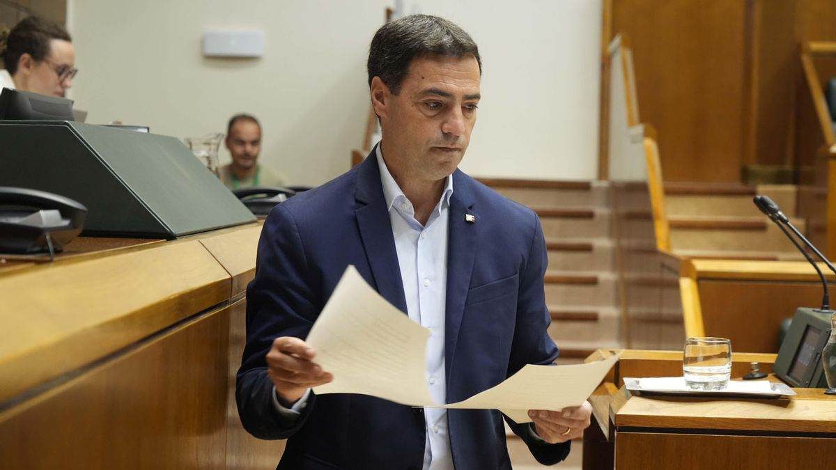 Pradales pide a Sánchez que no se "despiste" y cierre ya la transferencia completa de la Seguridad Social a Euskadi