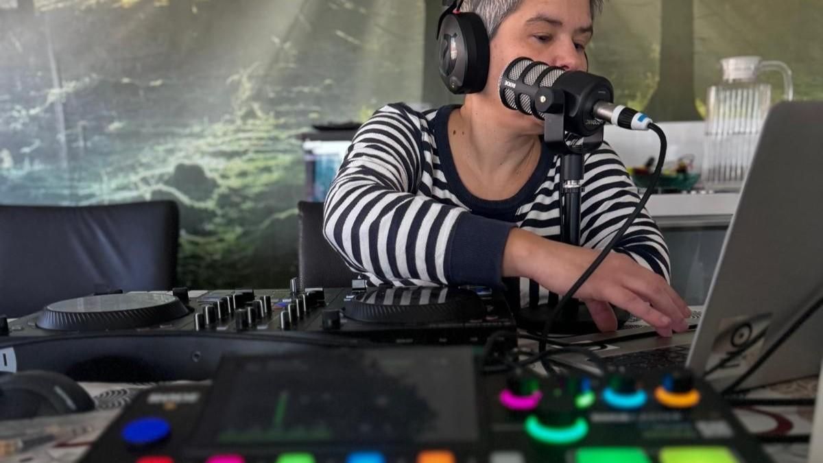 Aurora Mora (Sampleòpolis).