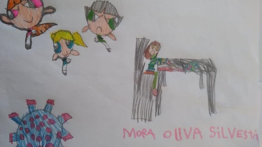 En la imaginación de los niños, el nuevo coronavirus se parece a un villano de caricaturas. Mora Oliva Silvestri, 7 años, retrata cómo la defienden de él las Supernenas.