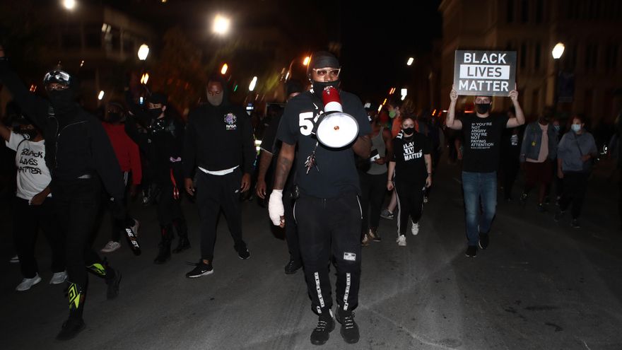 La inmunidad policial en muerte de Breonna Taylor llena de rabia a Louisville